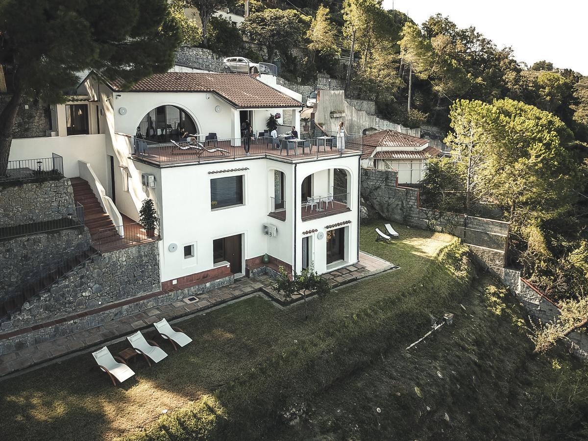 Villa Crawford Сан Никола Арчела Екстериор снимка